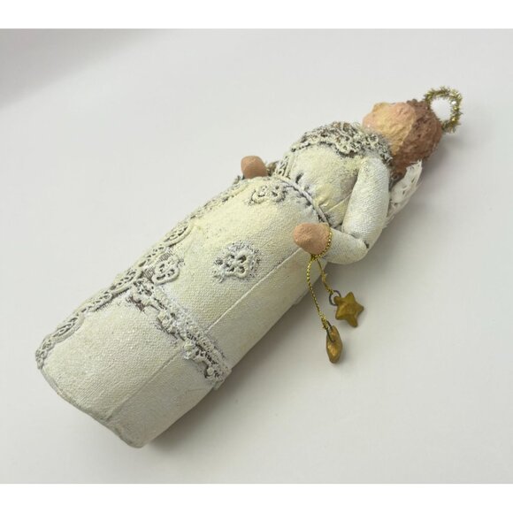 Vintage Primitive Angel Christmas Figurine Holding Wreath and Stars Rustic - Picture 5 of 8